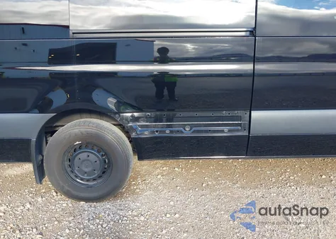 2024 Mercedes-Benz Sprinter 2500 High Roof 4-Cyl Diesel Ho z USA, uszkodzony, nr VIN W1Z4NGHY3RT181443